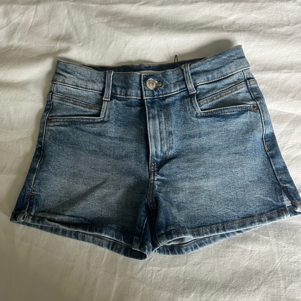 ⚡️⚡️never worn Zara kids Jean shorts